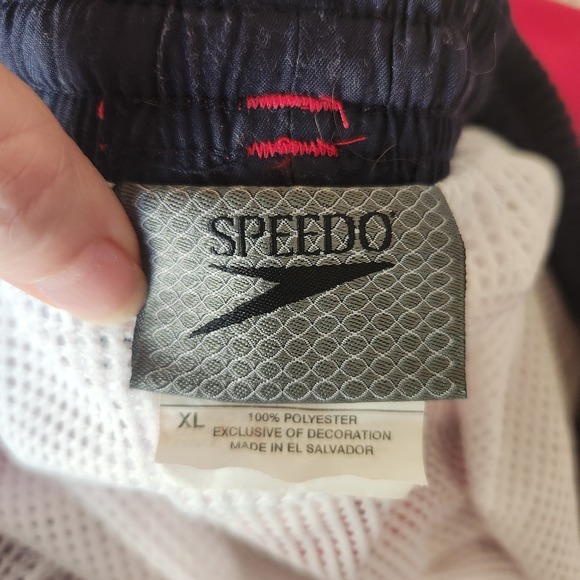 VTG SPEEDO Swim Trunks Men's XL Swimsuit Swimming Red White Board Shorts Nwot - Picture 5 of 9